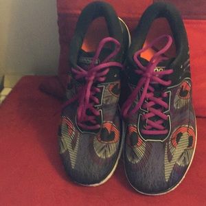 Brooks Athletic 👟 Shoes